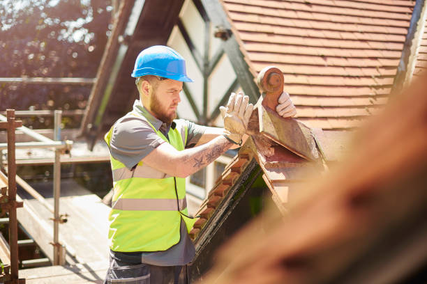 Best Residential Roofing Contractor  in Fort Madison, IA